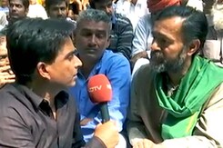 दिल्ली में किसान संसद में जुटे किसानों ने बजट से जताई निराशा दिल्ली में किसान संसद में जुटे किसानों ने बजट से जताई निराशा