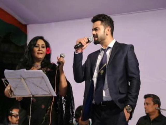 Virat Kohli Displays His Singing Skills in Dhaka
