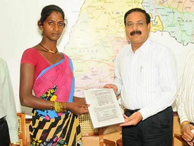 Video : In A First, Transgender Appointed Noon Meal Organiser In Tamil Nadu