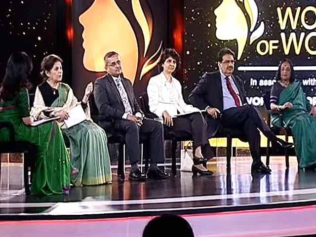 वीमैन ऑफ वर्थ कॉन्क्लेव महिला दिवस का जश्न