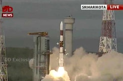 ISRO Launches 6th Navigation Satellite, Minute's Delay Due To Space Debris ISRO Launches 6th Navigation Satellite, Minute's Delay Due To Space Debris