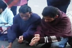 बड़ी खबर : जेएनयू की जांच रिपोर्ट में उमर और अनिर्बान दोषी बड़ी खबर : जेएनयू की जांच रिपोर्ट में उमर और अनिर्बान दोषी