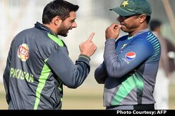 No Controversy in Afridi's 'India Love' Comment: Waqar Younis No Controversy in Afridi's 'India Love' Comment: Waqar Younis