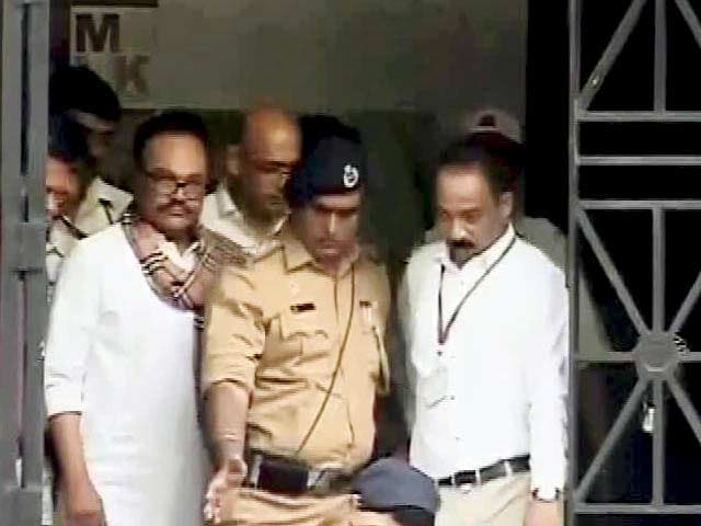 Video : Politician Chhagan Bhujbal, All Smiles Before Arrest, Weeps In Court