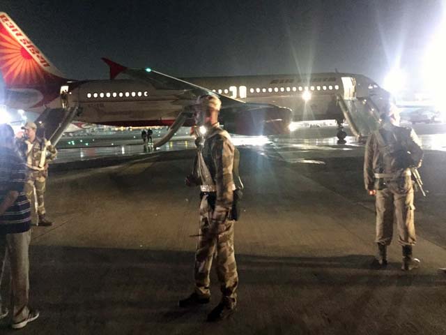 नागपुर से मुंबई पहुंची एयर इंडिया की फ्लाइट का टायर फटा