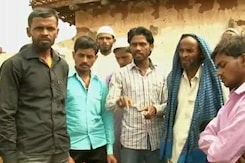 लातेहार में दो पशु व्यापारियों की हत्या, पांच लोग गिरफ्तार लातेहार में दो पशु व्यापारियों की हत्या, पांच लोग गिरफ्तार