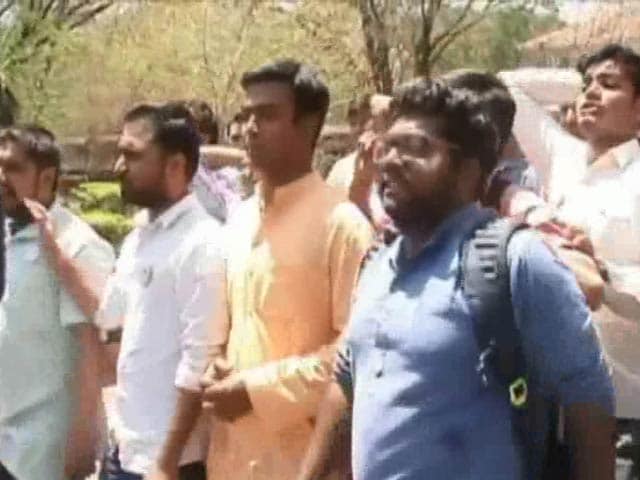 Video : Fergusson College Lurches Into Anti-National Row With Confused Principal