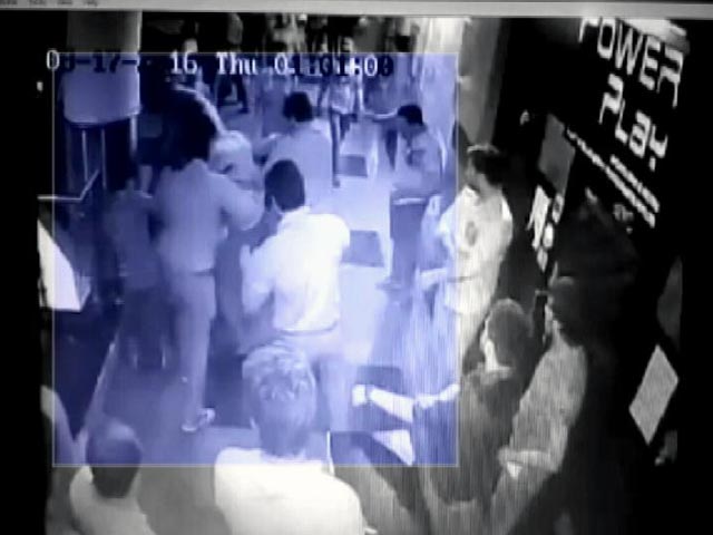 फटाफट खबरें : गुडगांव के एक क्लब में मारपीट की घटना