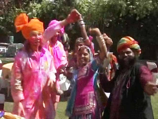 Video : The Many Traditions Of Holi In Jaipur