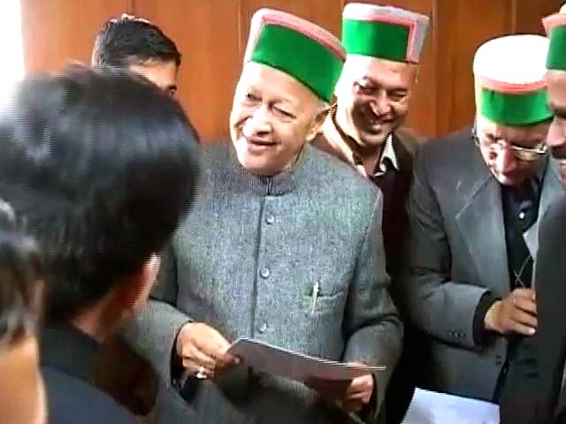 उत्तराखंड के बाद अब मुश्किल में हिमाचल की वीरभद्र सरकार?