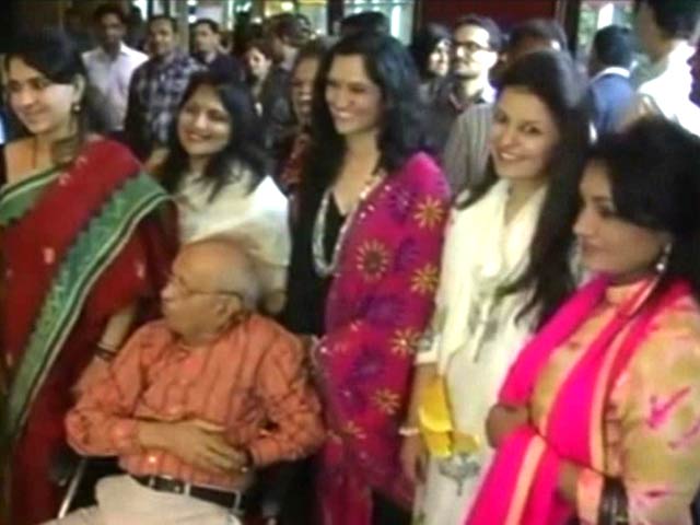 Star-Studded Premiere for Film on Farmer Suicides