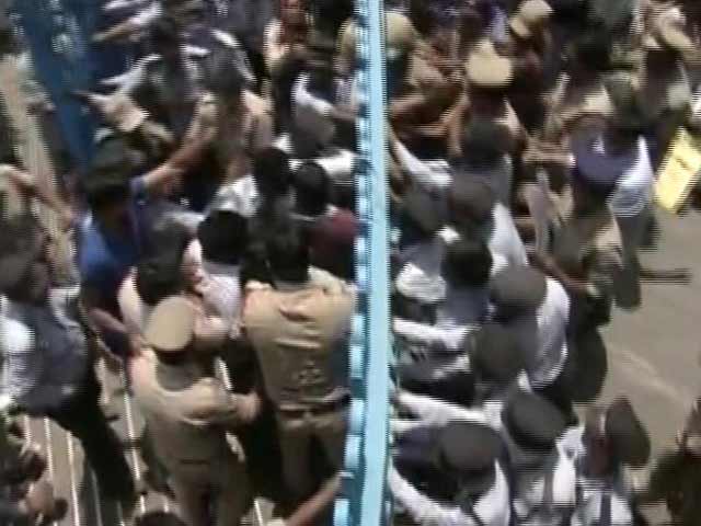 Protests At Hyderabad University Again, Students Break Open Gates