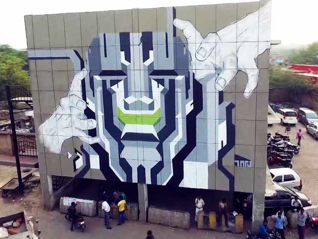 Artistry, Architecture and Street Art with Artists Gaia and Ullas Hydoor