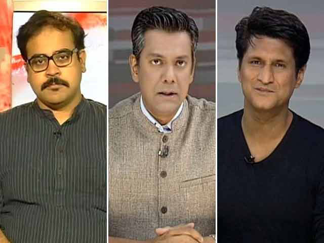 Snoop-Proof WhatsApp: Privacy vs Security