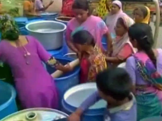 Videos : कई राज्यों में सूखे पर घिरी सरकार