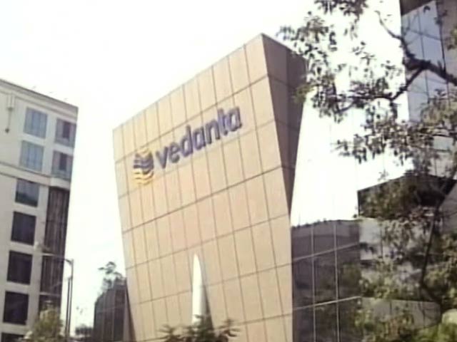 विदेशी चंदे के मामले में कांग्रेस-बीजेपी को बचाने की कोशिश