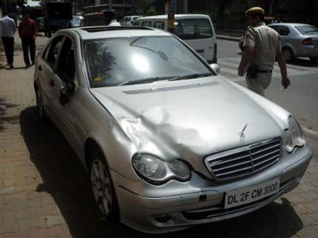 मर्सिडीज हिट एंड रन केस : नाबालिग आरोपी का पिता अरेस्ट