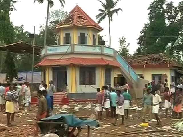 Video : Choppers To Airlift Injured In Kerala Temple Fire, Says Oommen Chandy