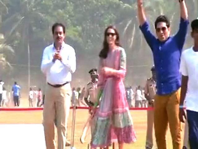 मुंबई : जब सचिन तेंदुलकर के साथ केट मिडिलटन उतरीं क्रिकेट खेलने...