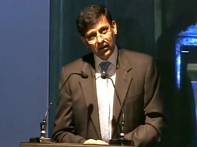 RBI Holds Rs 8 Lakh Crore of Government Bonds: Rajan
