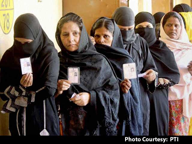 West Bengal Votes For 31 Seats Amid Stray Violence