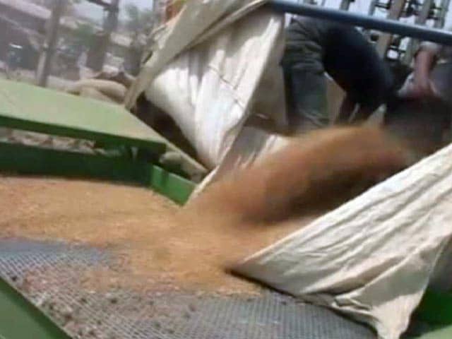 Video : Wheat Procurement Crisis In Punjab, Chief Minister Meets PM Modi