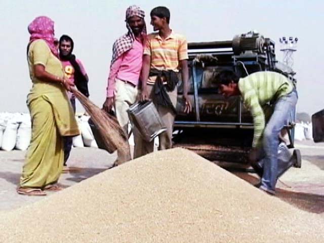 Videos : प्राइम टाइम इंट्रो : पंजाब में 12,000 करोड़ के अनाज का पता नहीं