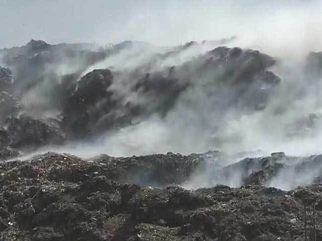 3-Week Fire Burns At Delhi Garbage Dump, Green Panel Sends Notice