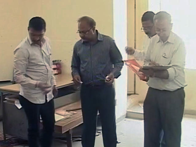 अहमदाबाद में क्राइम ब्रांच के दफ्तर में पुलिसकर्मी की हत्या, आरोपी फरार