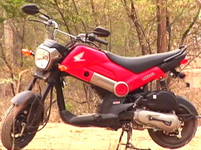 रफ्तार : इसे स्कूटर कहें या मोटरसाइकिल? चलो 'नावी' ही ठीक है