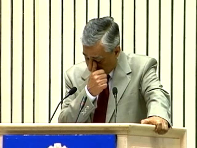 इंडिया 9 बजे : भावुक हुए CJI, पीएम ने दिलाया भरोसा