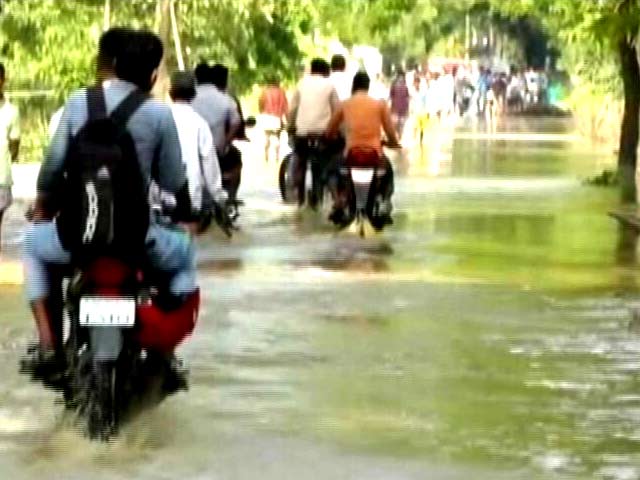 असम के जातींगा नदी में अचानक आई बाढ़, 8 मजदूर बहे