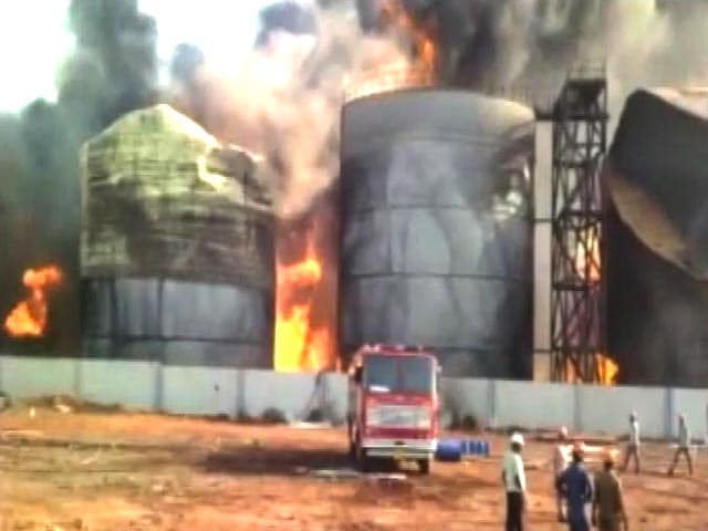 Videos : विशाखापट्टनम की बायोडीजल फैक्टरी में लगी भयंकर आग
