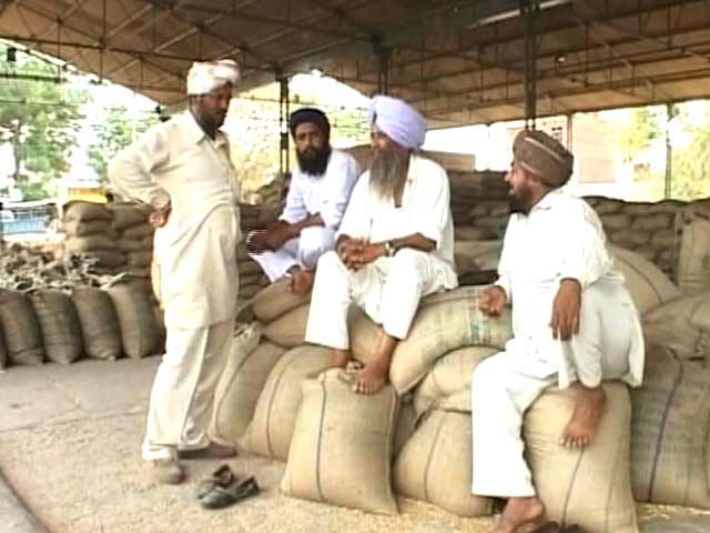 पंजाब में बदहाल किसान, लेकिन विधायकों की मौज