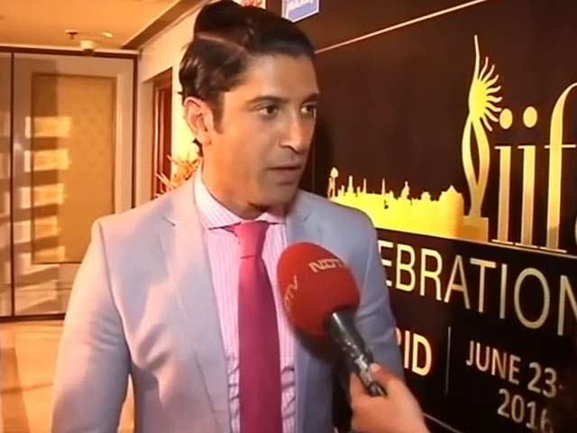 Video : Farhan Akhtar Has 'Mischievous' Thoughts For IIFA
