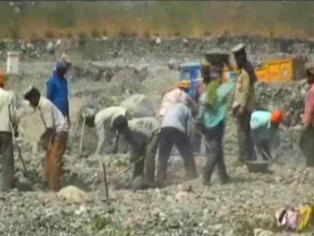 Illegal Mining Provides BJP Ammunition Against Harish Rawat