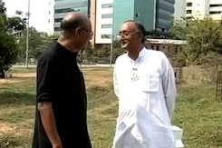 चलते-चलते : अमित मित्रा ने बताया वे कैसे और क्यों राजनीति में आए चलते-चलते : अमित मित्रा ने बताया वे कैसे और क्यों राजनीति में आए