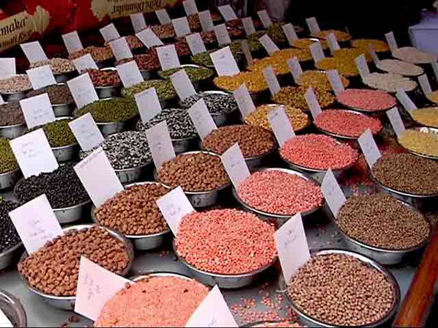सूखे से दलहन तबाह, क़ीमतें बढ़ीं