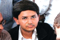 नेशनल रिपोर्टर : राहुल के सचिव कनिष्क के जरिये क्या हासिल करना चाहती है बीजेपी? नेशनल रिपोर्टर : राहुल के सचिव कनिष्क के जरिये क्या हासिल करना चाहती है बीजेपी?