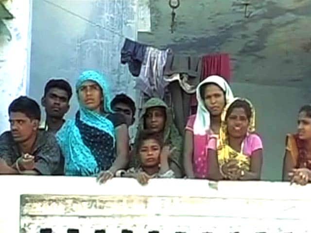 Videos : हर जिंदगी जरूरी है : गीता बेन ने की झुग्गीवासियों की मदद