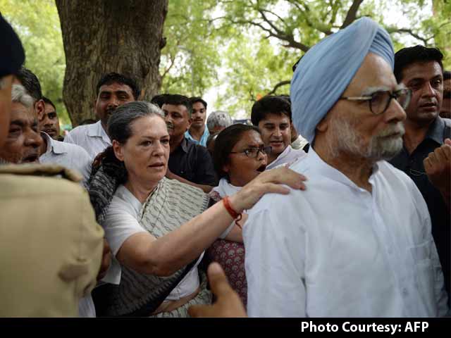 Gandhis' Brief Stop At Police Station After Defying Orders For March
