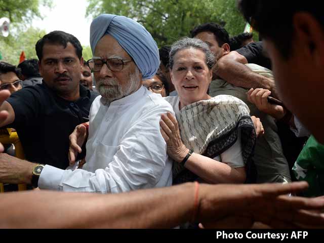 Video : At Protest March, Sonia Gandhi, Manmohan Singh's Brief Detention