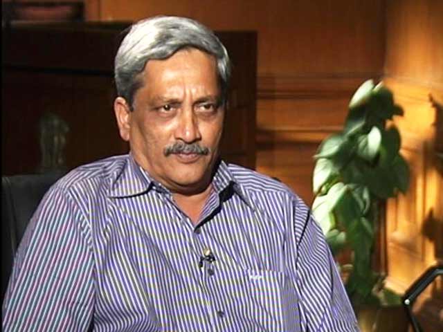 इंडिया 9 बजे : अगुस्‍ता पर NDTV से बोले रक्षा मंत्री- 'मेरे दिमाग में संदिग्‍ध का नाम'