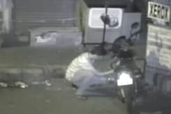 भायंदर में बाइक से ज्यादा पेट्रोल की चोरी का डर भायंदर में बाइक से ज्यादा पेट्रोल की चोरी का डर