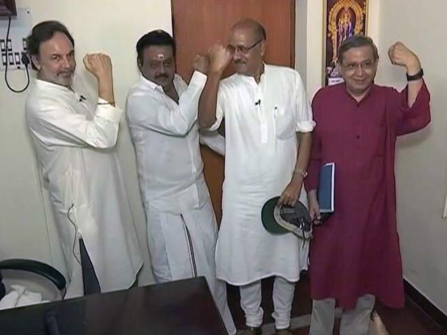 No Drinking Problem, says 'Captain' Vijayakanth To Prannoy Roy No Drinking Problem, says 'Captain' Vijayakanth To Prannoy Roy