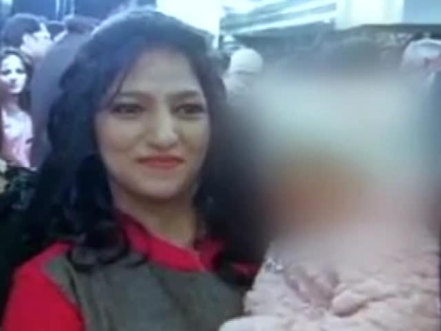 Videos : दिल्ली के मौरिस नगर इलाके में कार में मिला महिला का शव