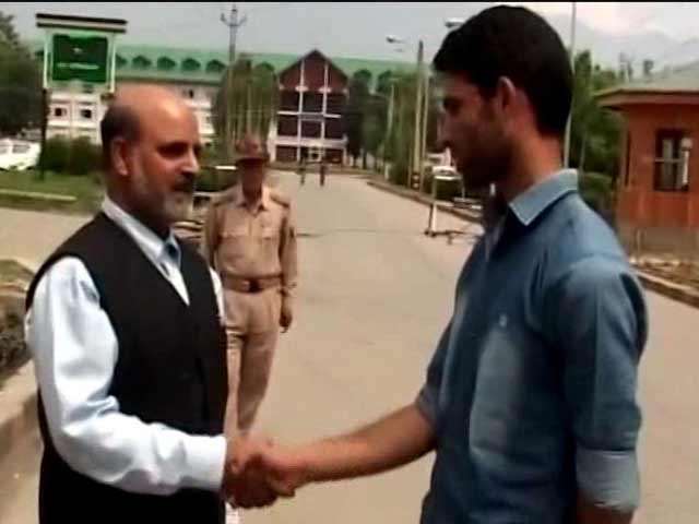 Video : With A Little Help, Teen From Kashmir's Shagund To Get Admission In NIT