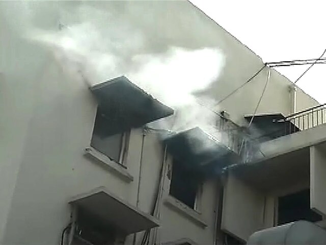 Video : दिल्ली : टाइम्स ऑफ इंडिया की इमारत में आग लगी, फायर ब्रिगेड की 10 गाड़ियां मौके पर