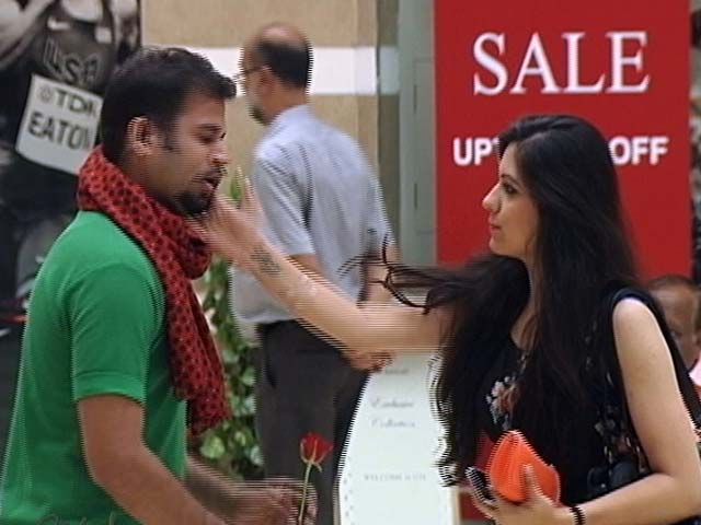 A Funny Way To Propose To Your Girl