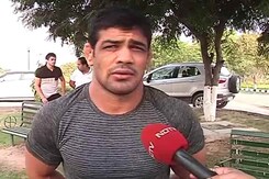 नरसिंह को दो अलग-अलग वेट कैटेगरी में हरा चुका हूं मैं : एनडीटीवी से बोले सुशील कुमार नरसिंह को दो अलग-अलग वेट कैटेगरी में हरा चुका हूं मैं : एनडीटीवी से बोले सुशील कुमार